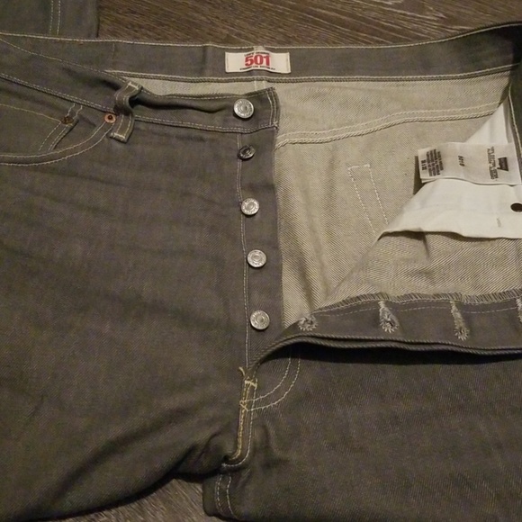 Levi 501 Straight Leg 5 button Fly - Picture 6 of 8